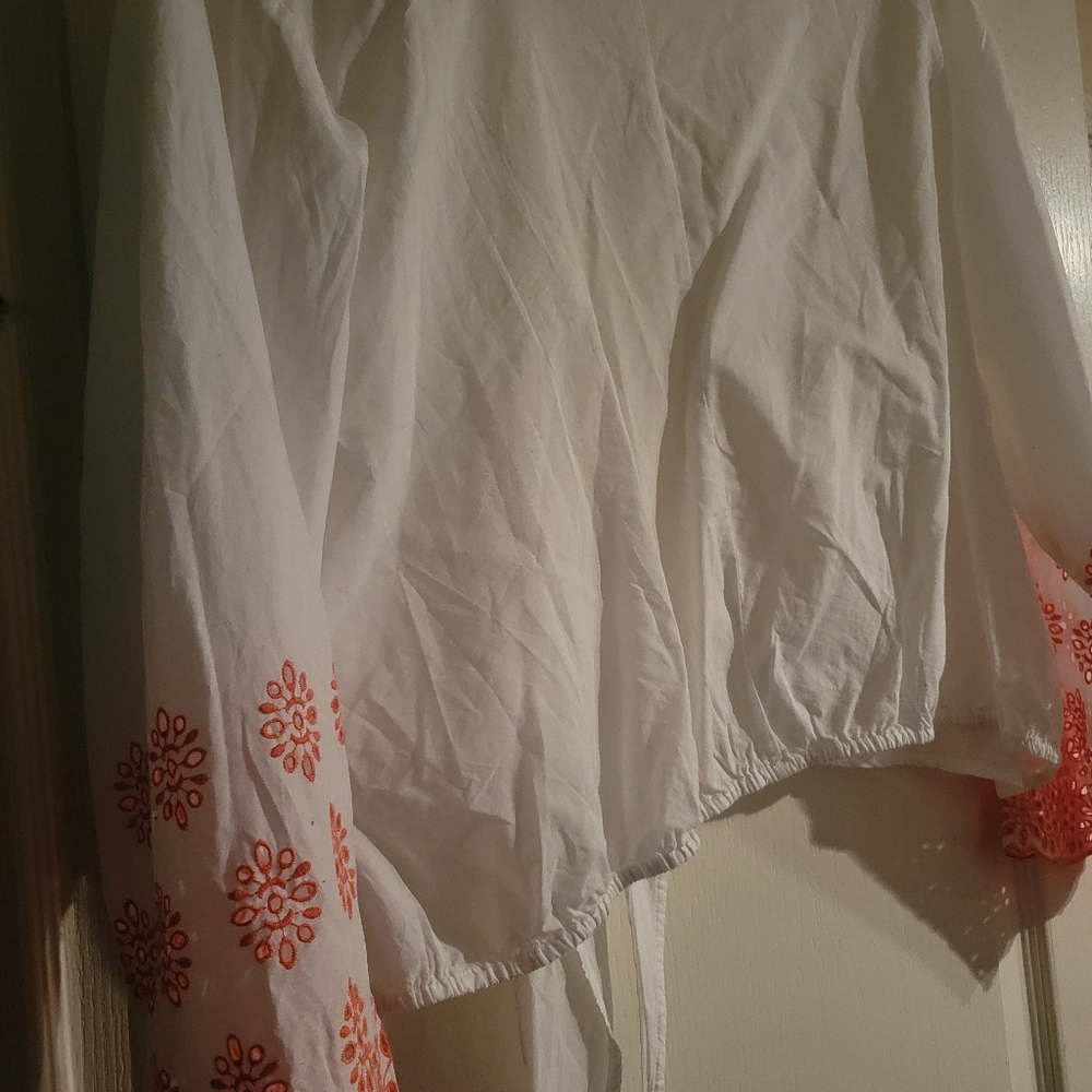 Lane Bryant thin crop Top size 22/24 NWT